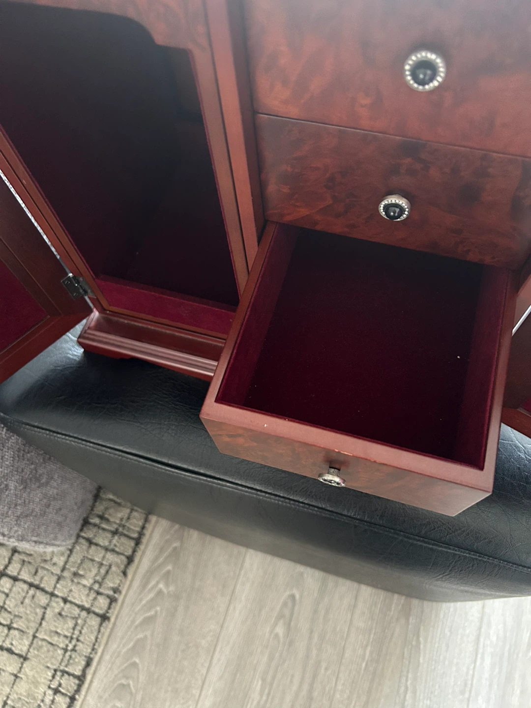 Wooden Jewellery Box with Mirrored Doors - photo 5