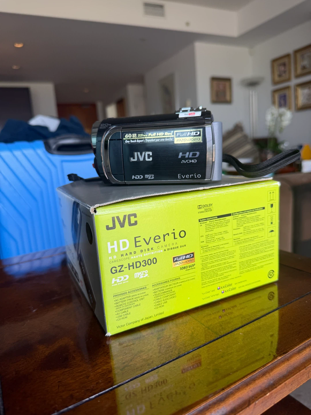 JVC HD Everio GZ-HD300 Camcorder - photo 2