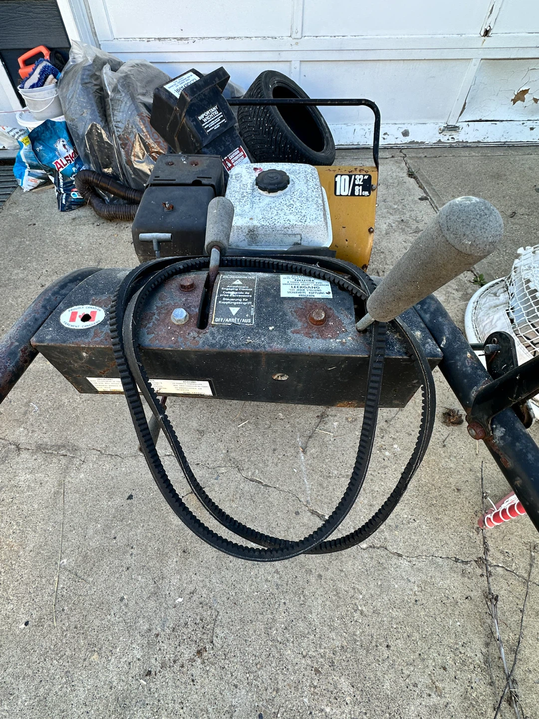 Canadian 10/31 Snowblower - photo 2