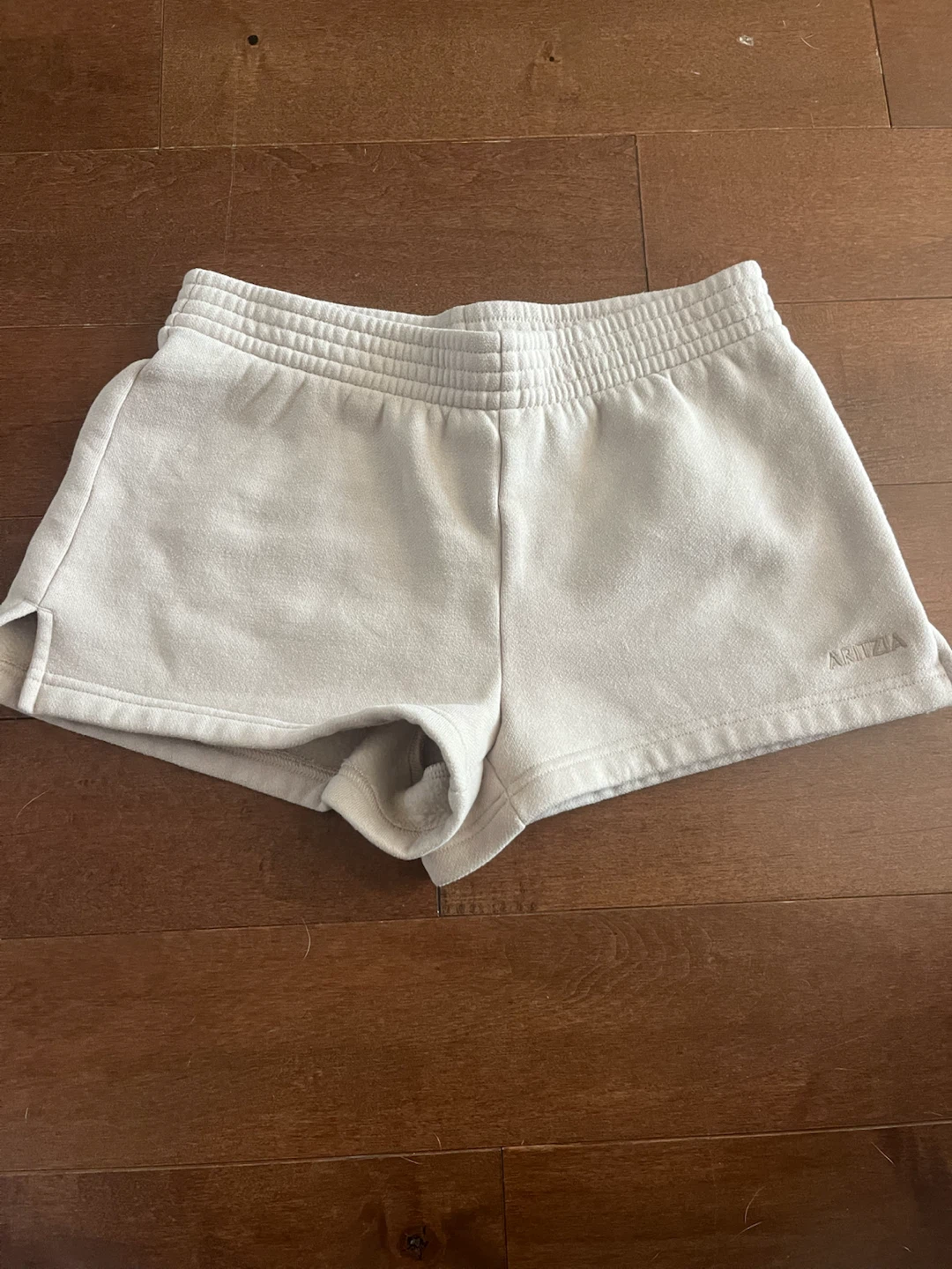 ARITZIA Sweatfleece Shorts XS
