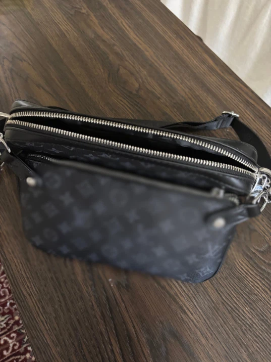 Black Luxury Cross - Over Bag