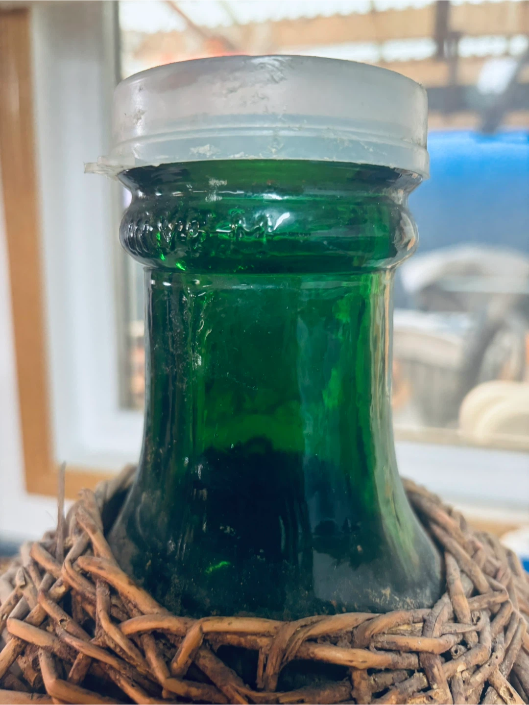 Vintage 54L Green Glass Demijohn in Woven Wicker Basket - photo 3