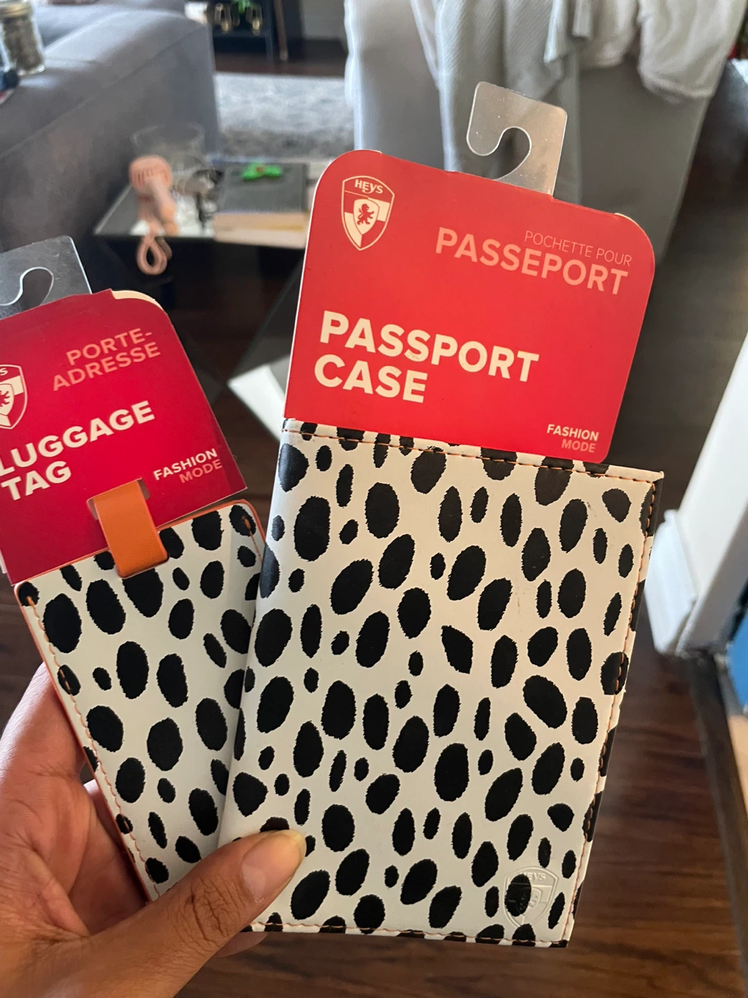 HEYS Luggage Tag & Passport Case Set