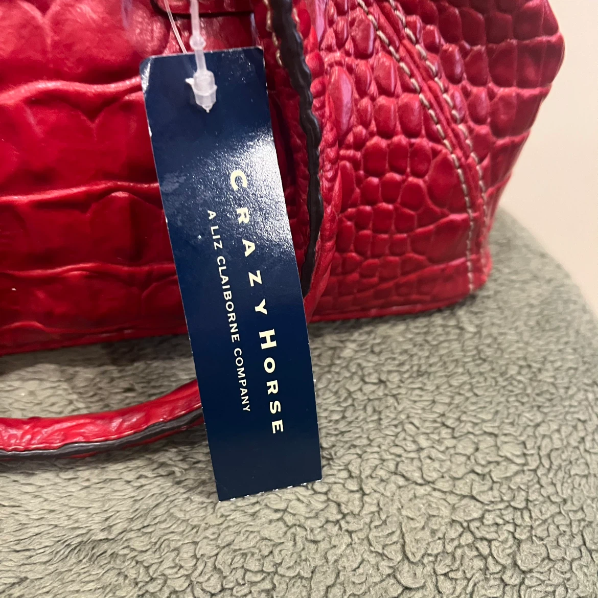 Red Croc Embossed Handbag by Crazy Horse - photo 2