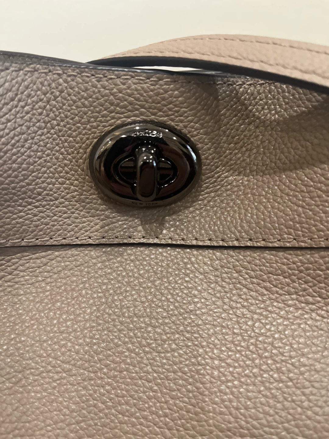 Authentic Coach Pebble Leather Shoulder Bag - photo 5