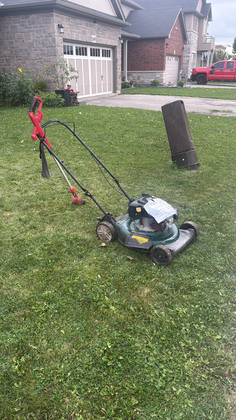 Craftsman 21" and Green Lawn Mower Set - photo 2
