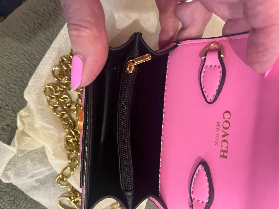 Coach type Pink Signature Mini Bag with Gold Chain - photo 4