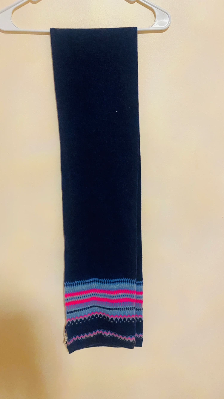 Vineyard Vines cashmere scarf