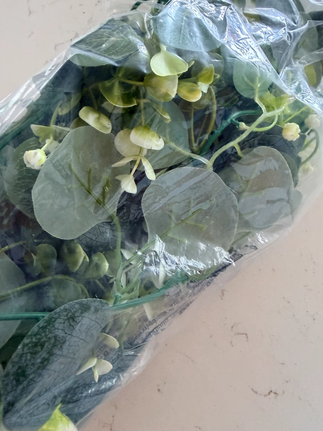 Artificial eucalyptus garland table setting - photo 3