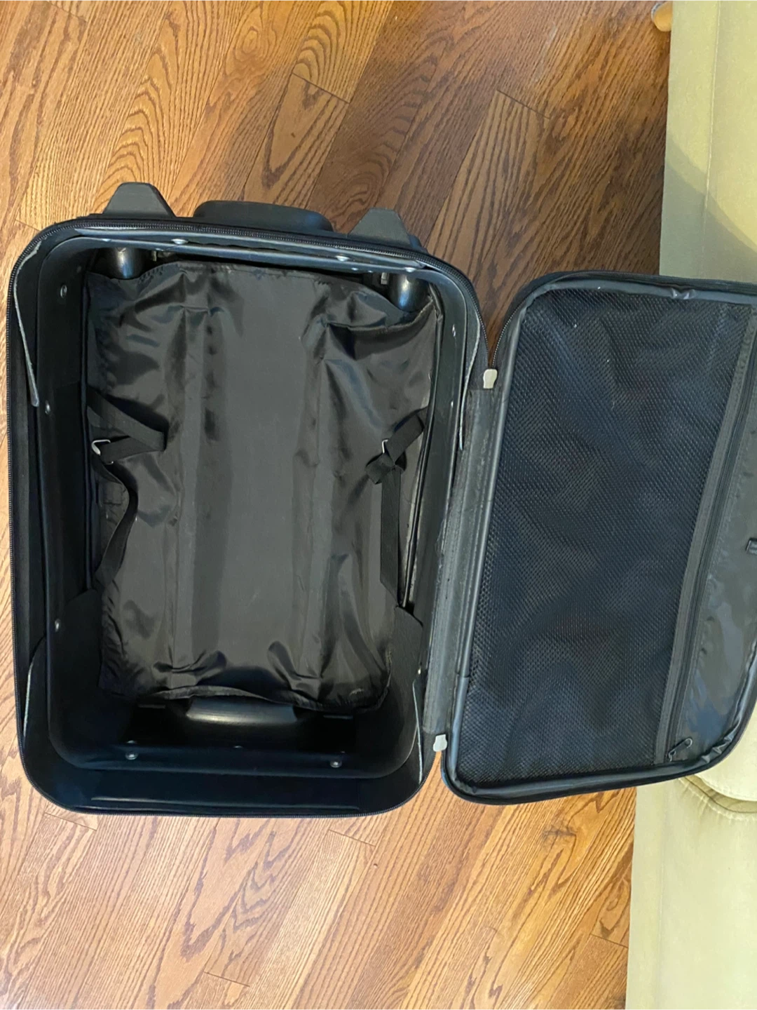 Jaguar Black Spinner Luggage - photo 2