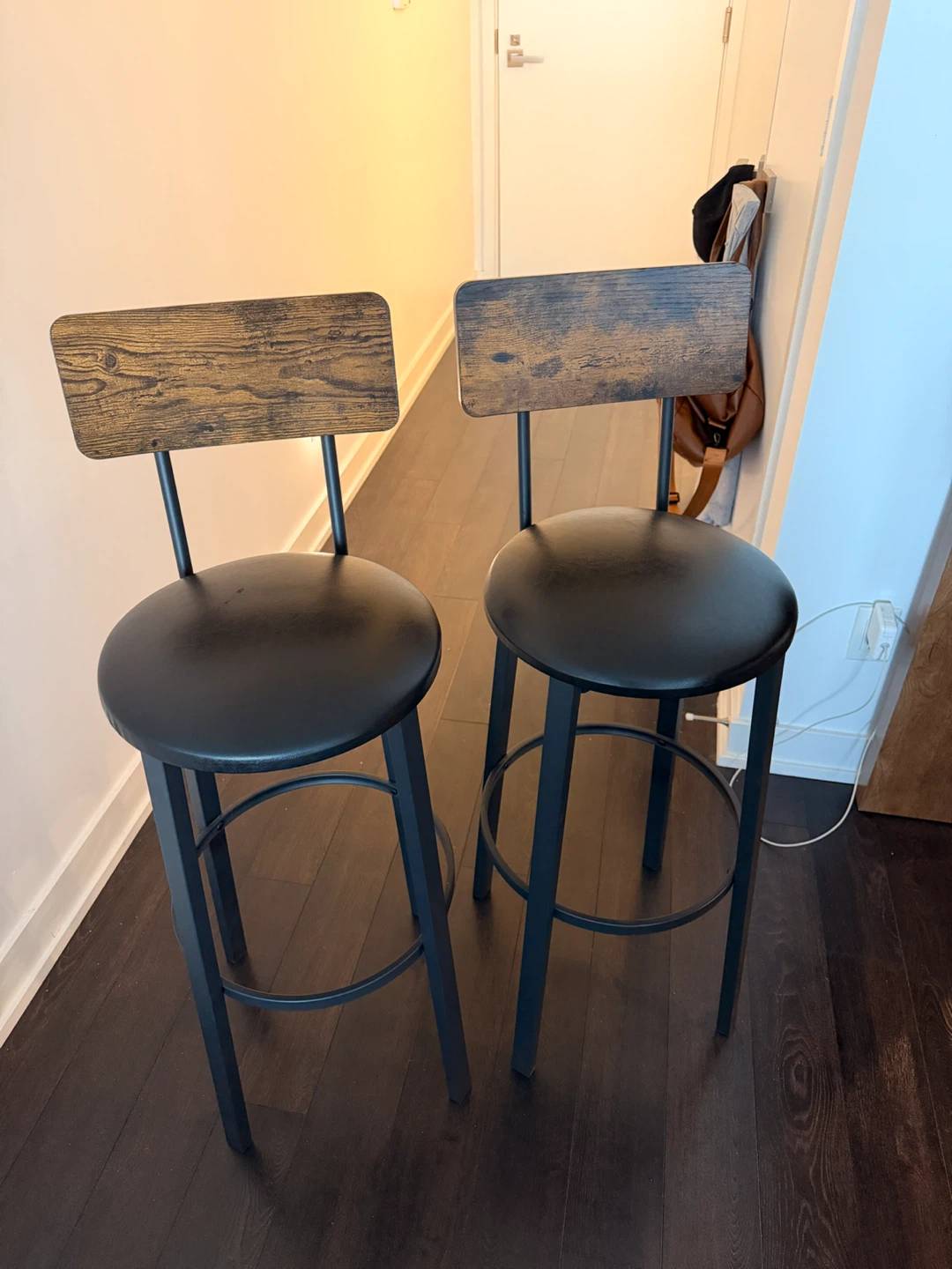 Set of 2 Black Bar Stools with Wood-Look Backs