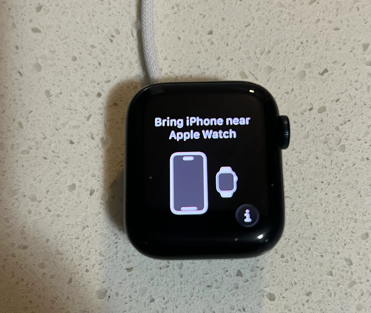 Apple Watch SE (2nd Gen) with Extra Bands - photo 3