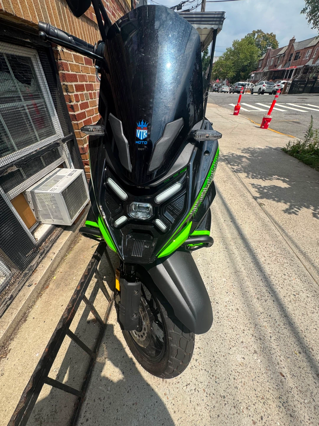 VTOMOTO Tank 150 Plus Scooter