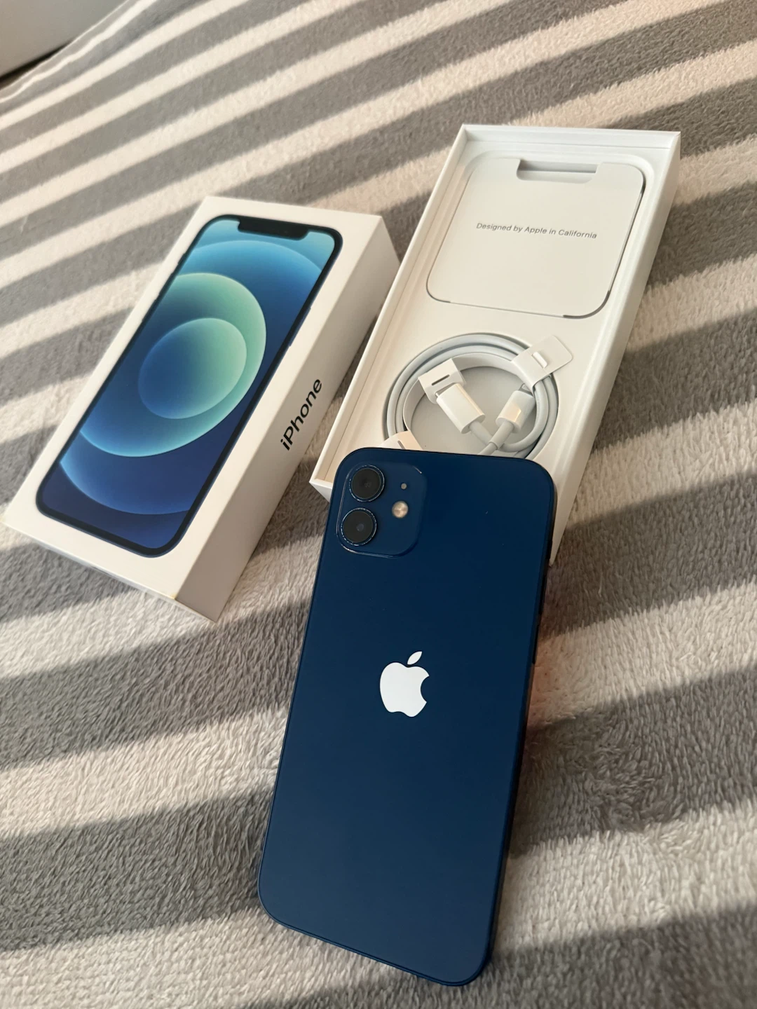 Apple iPhone 12- Blue
