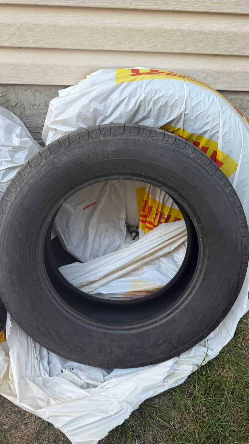 Michelin Defender M/S - 225/65R17 set