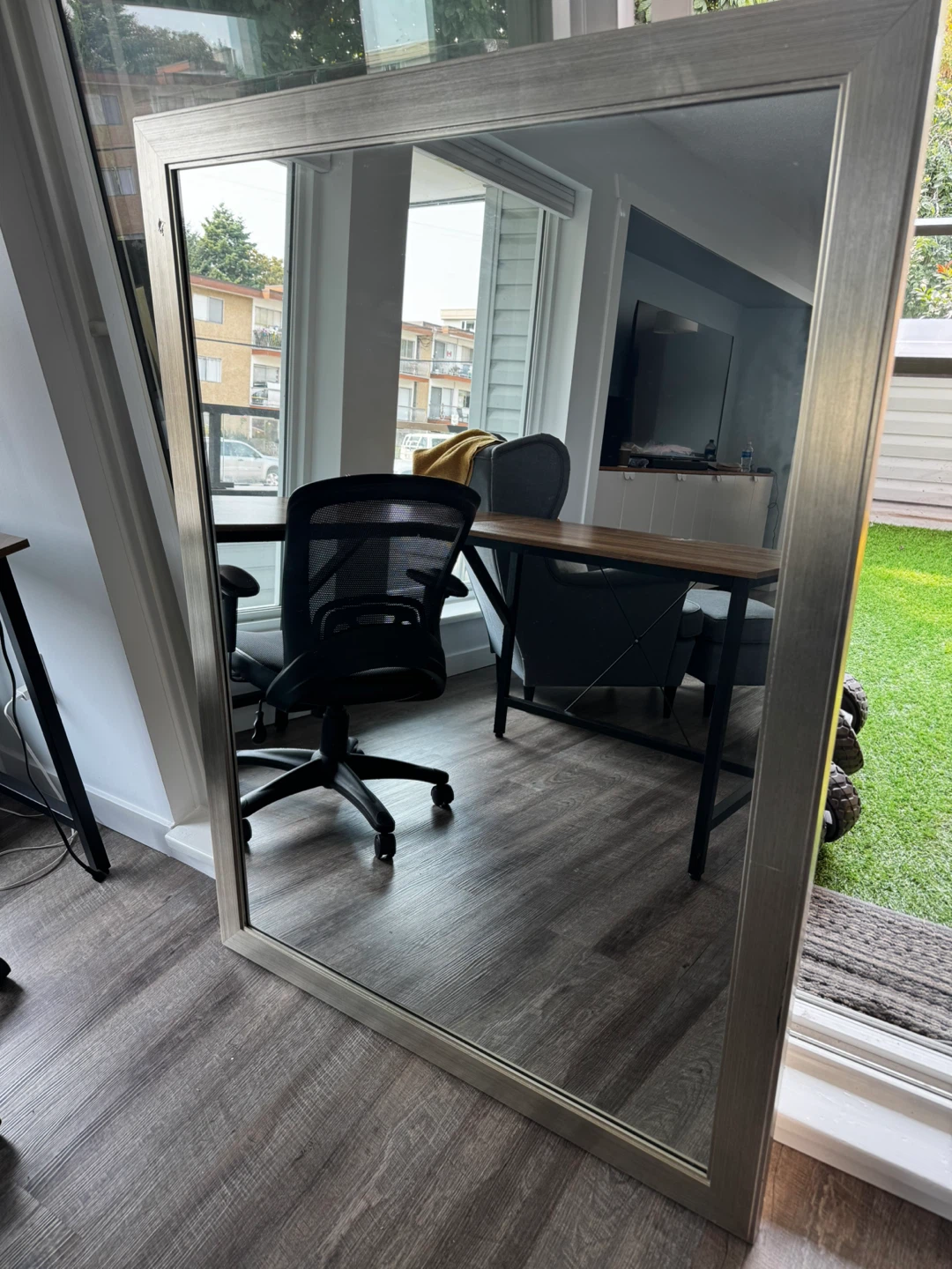 Large mirror - photo 2