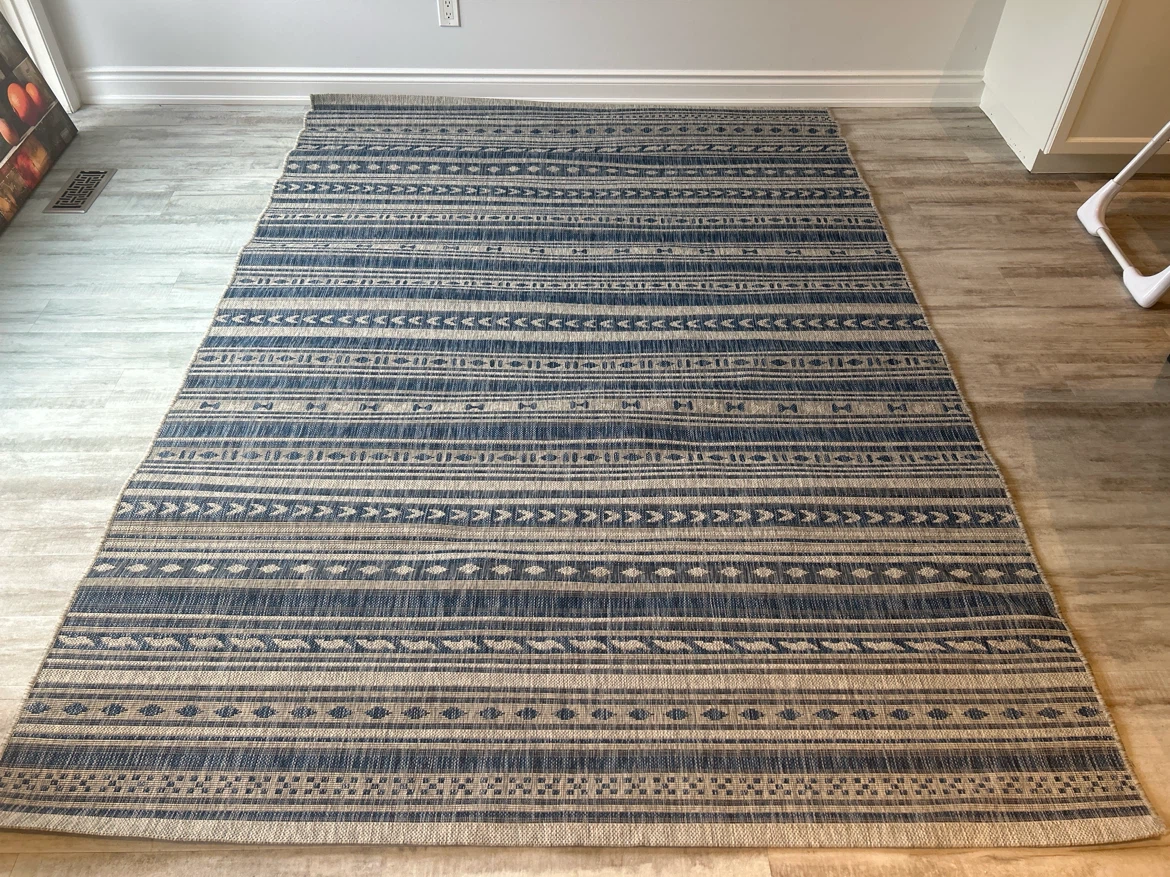VILLA Patterned Area Rug 6'7" x 9'6" rectangular