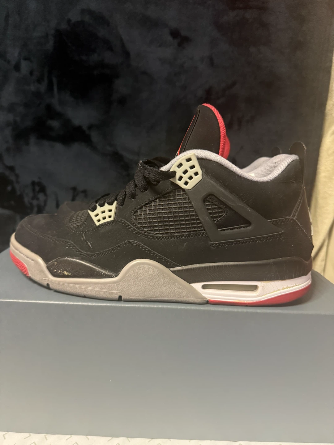 Jordan 4 "Bred" Sneakers