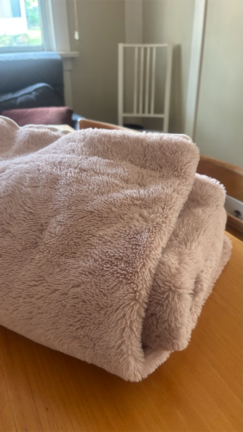 Pink Throw Blanket