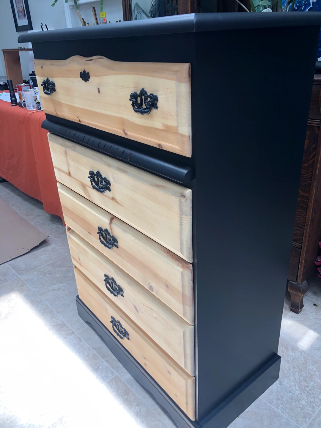 Dresser, 5 drawer - photo 4