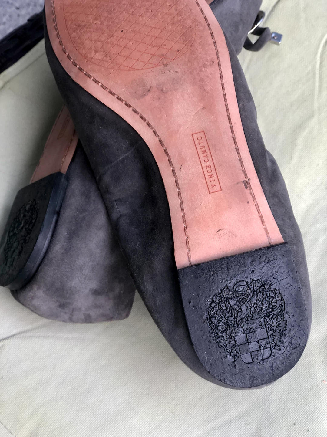 Vince Camuto Grey Suede Ballet Flats - photo 2