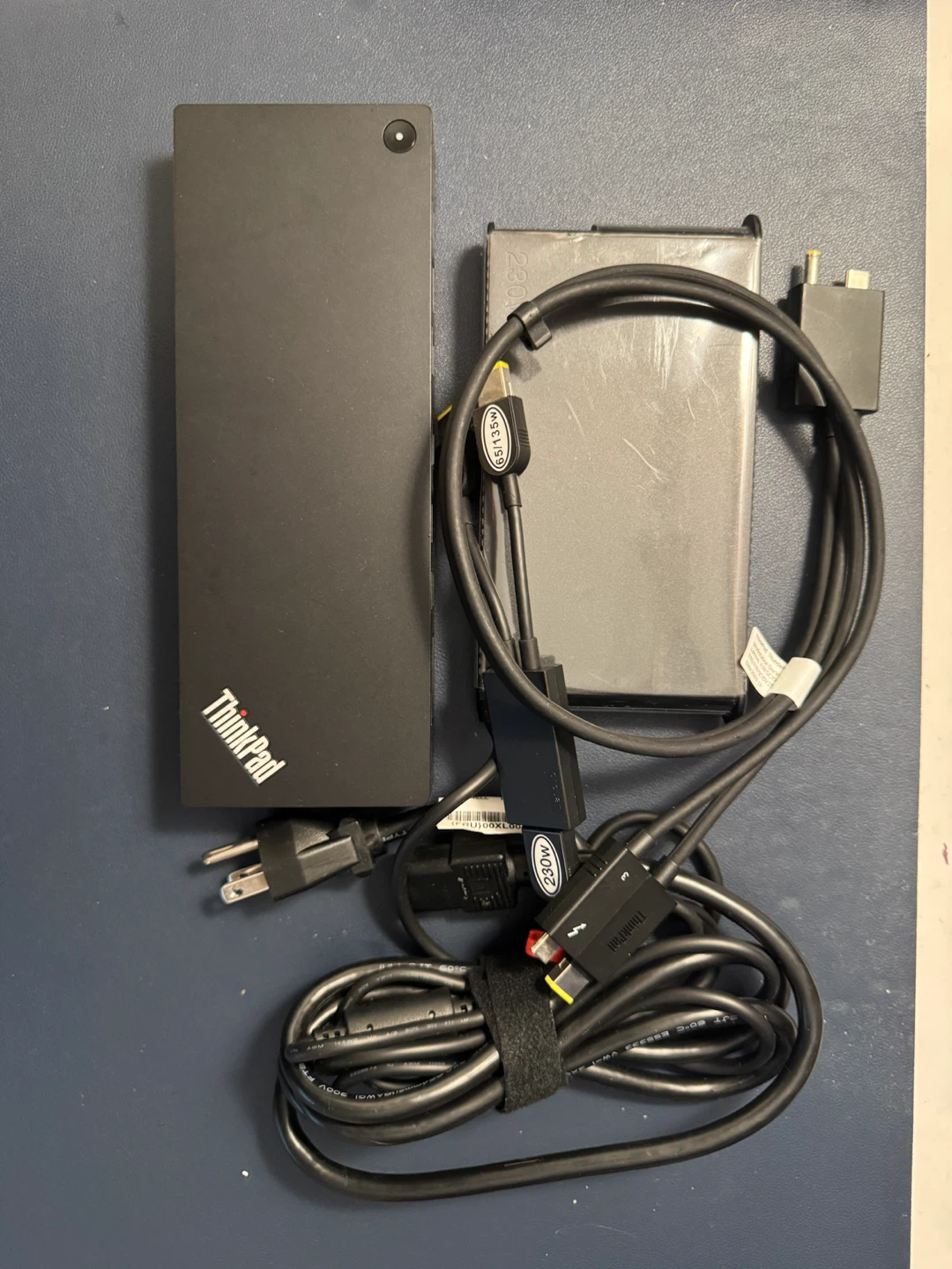 Lenovo ThinkPad Thunderbolt 4 Docking Station