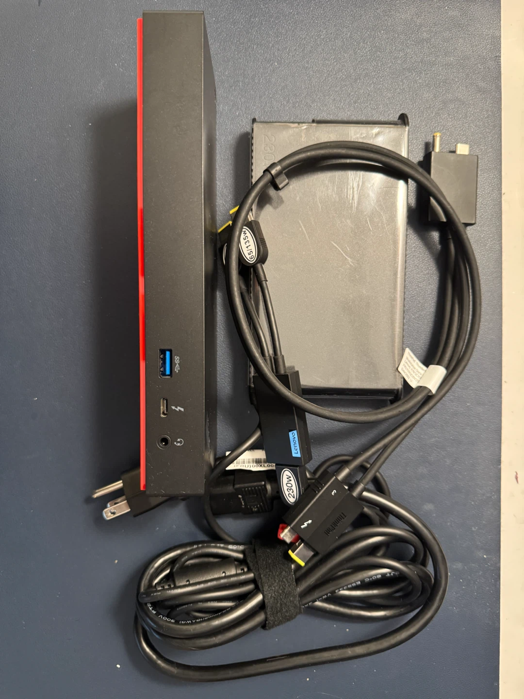 Lenovo ThinkPad Thunderbolt 4 Docking Station - photo 3