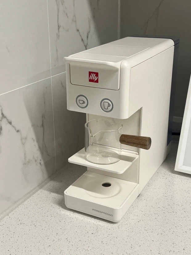 Illy Iperespresso Coffee Machine