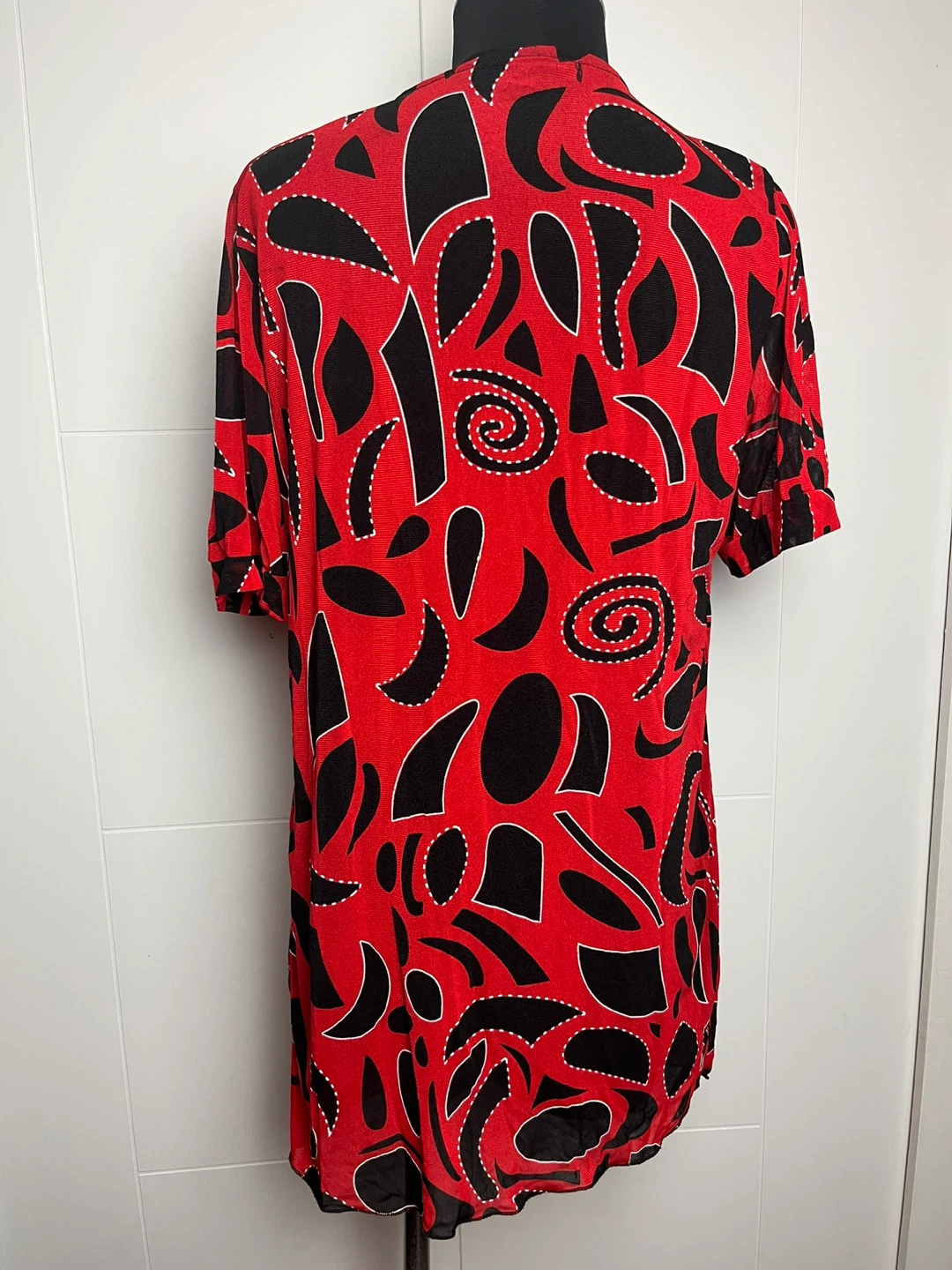 X-Z-Y Red and Black Abstract Print Blouse - 5XL - photo 2