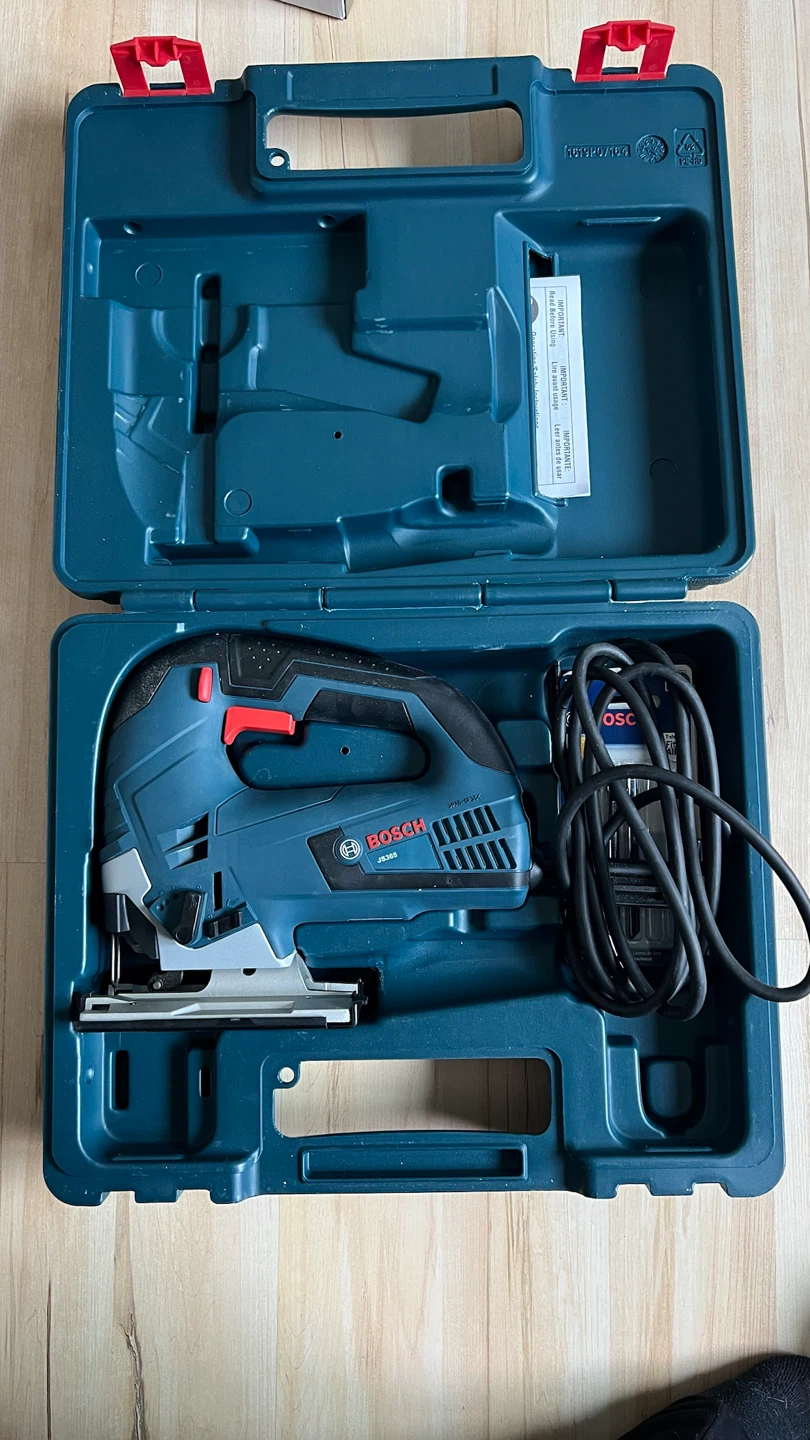 Bosch JS500 Jigsaw with Blades