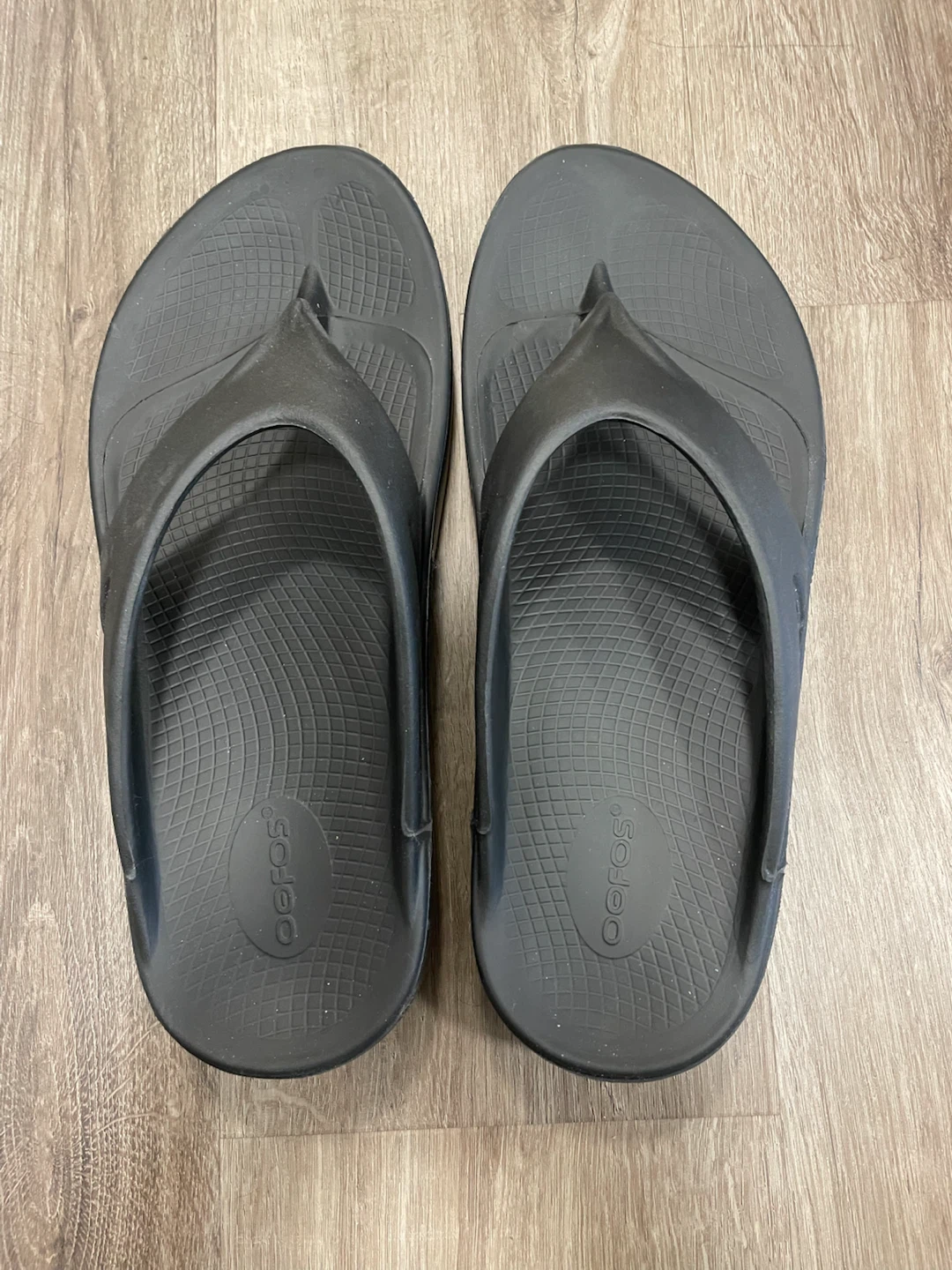 OOFOS Black Flip Flops Size EU 42 / US M9-W11 - photo 2