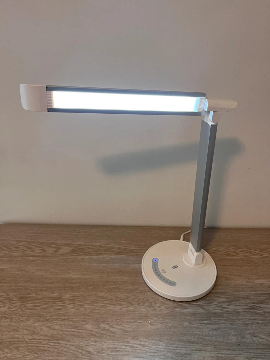 LED Desk Lamp with Adjustable Warmth and Brightness - photo 3