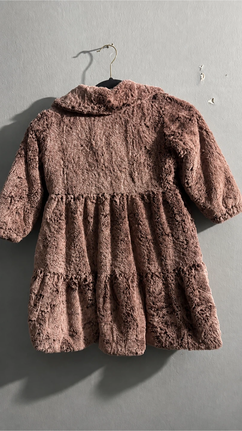 Widgeon Faux Fur Coat Size 4 - photo 2