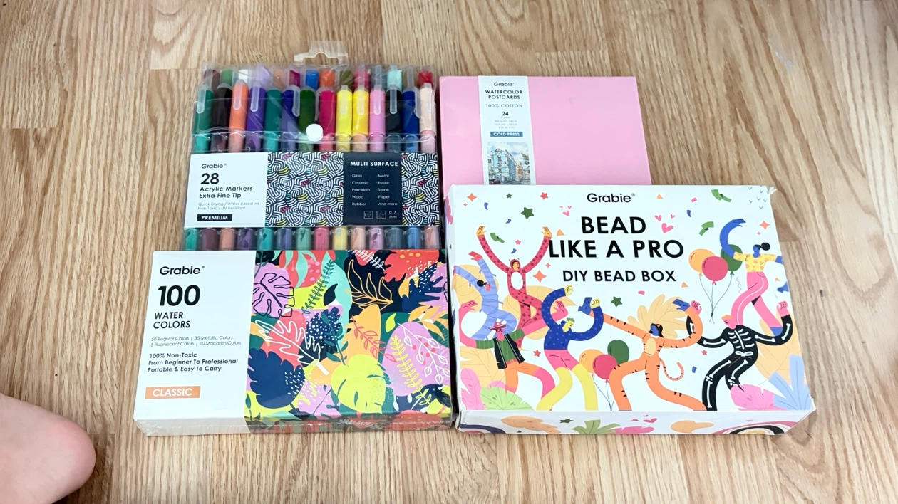 Grabbie Art Supplies Bundle