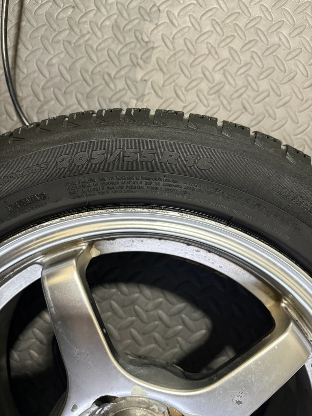 Michelin Winter Tires 205/55R16 - photo 3