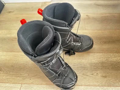 Snowboard boots size 8 for Man/Woman