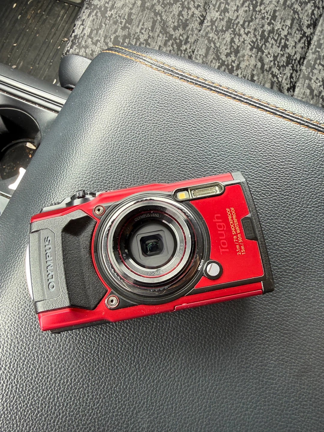 Olympus Tough TG-6 Waterproof Camera
