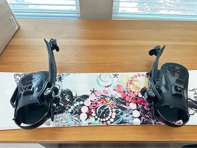 Snowboard & Bindings