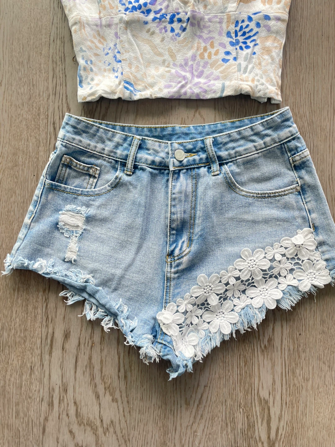 $10 for all, Size S, Wilfred Floral Crop Top and Shorts - photo 4