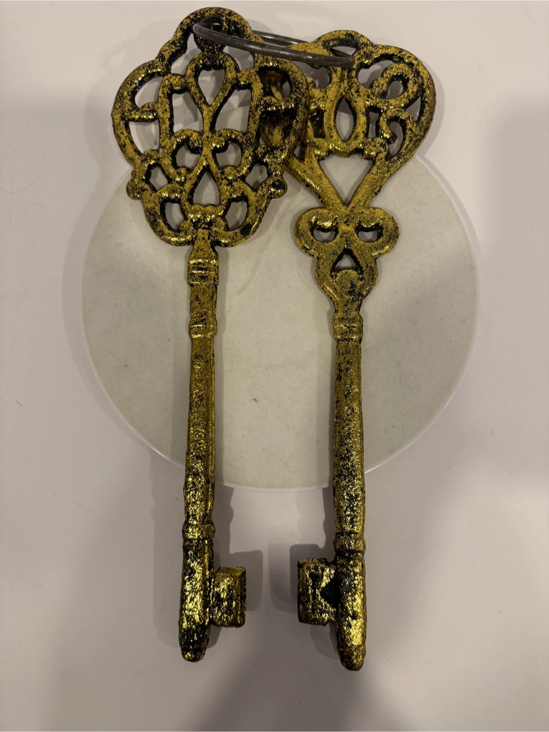 Decorative Ornate Keys (Set of 2)