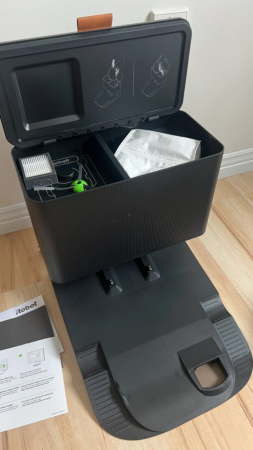 iRobot Roomba J7+ Self-Emptying Robot Vacuum - photo 2