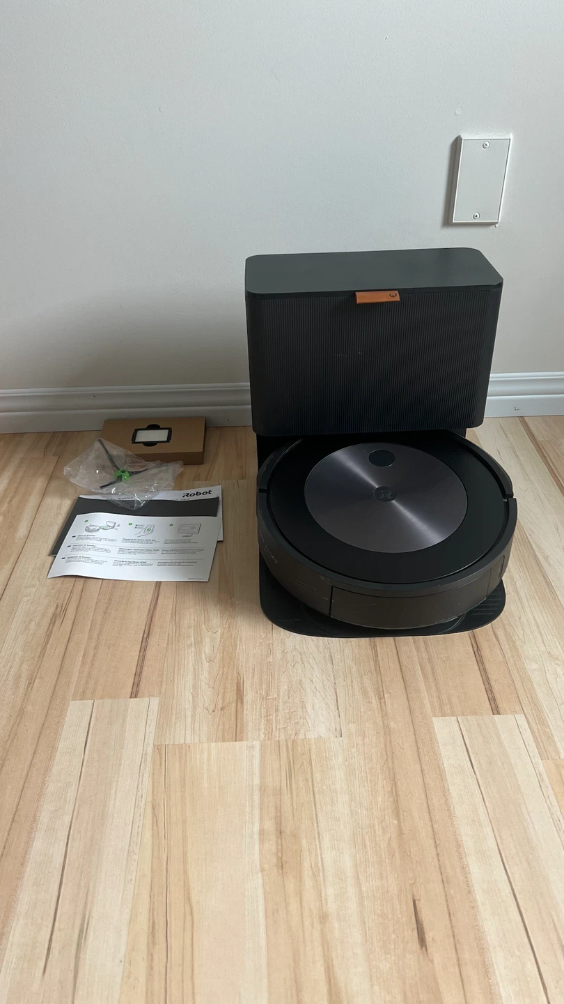 iRobot Roomba J7+ Self-Emptying Robot Vacuum - photo 4