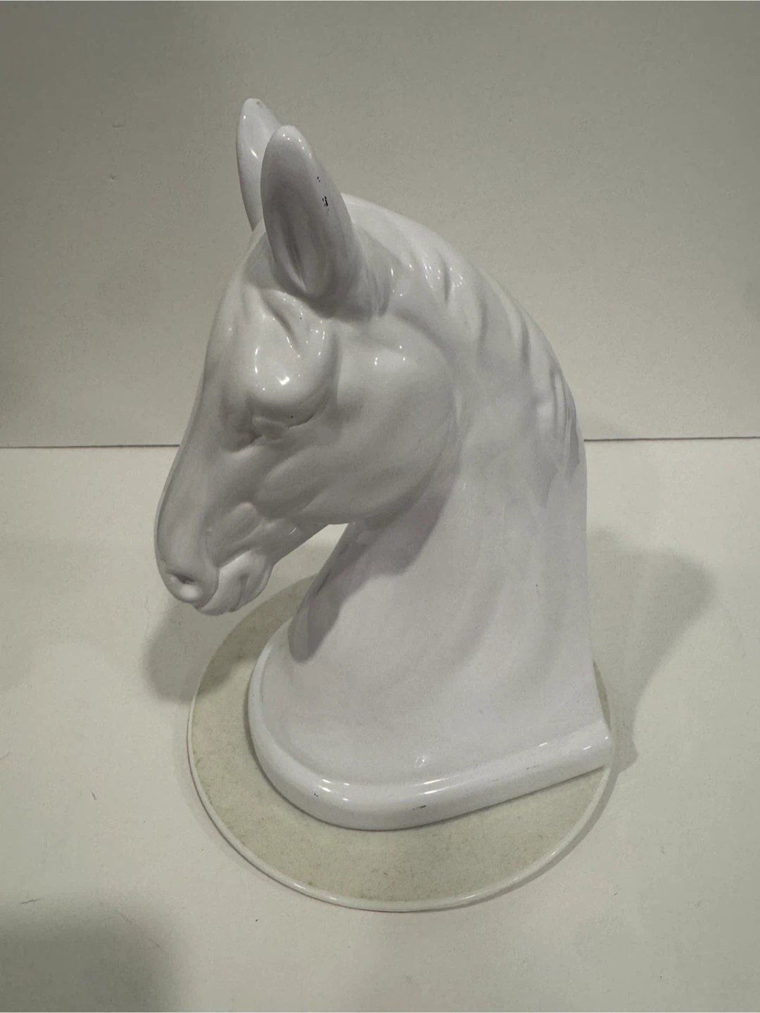 White Ceramic Horse Head Bookend - photo 2