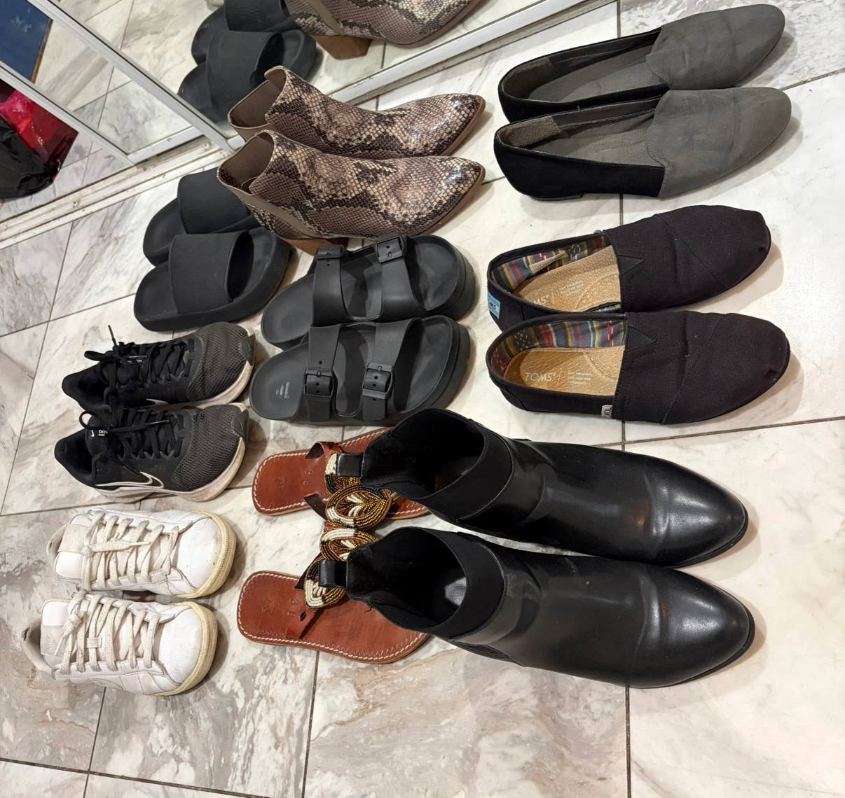 Women’s Footwear - photo 3
