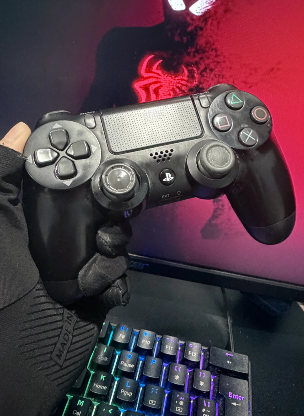 Sony PlayStation DualShock 4 Controller - photo 2