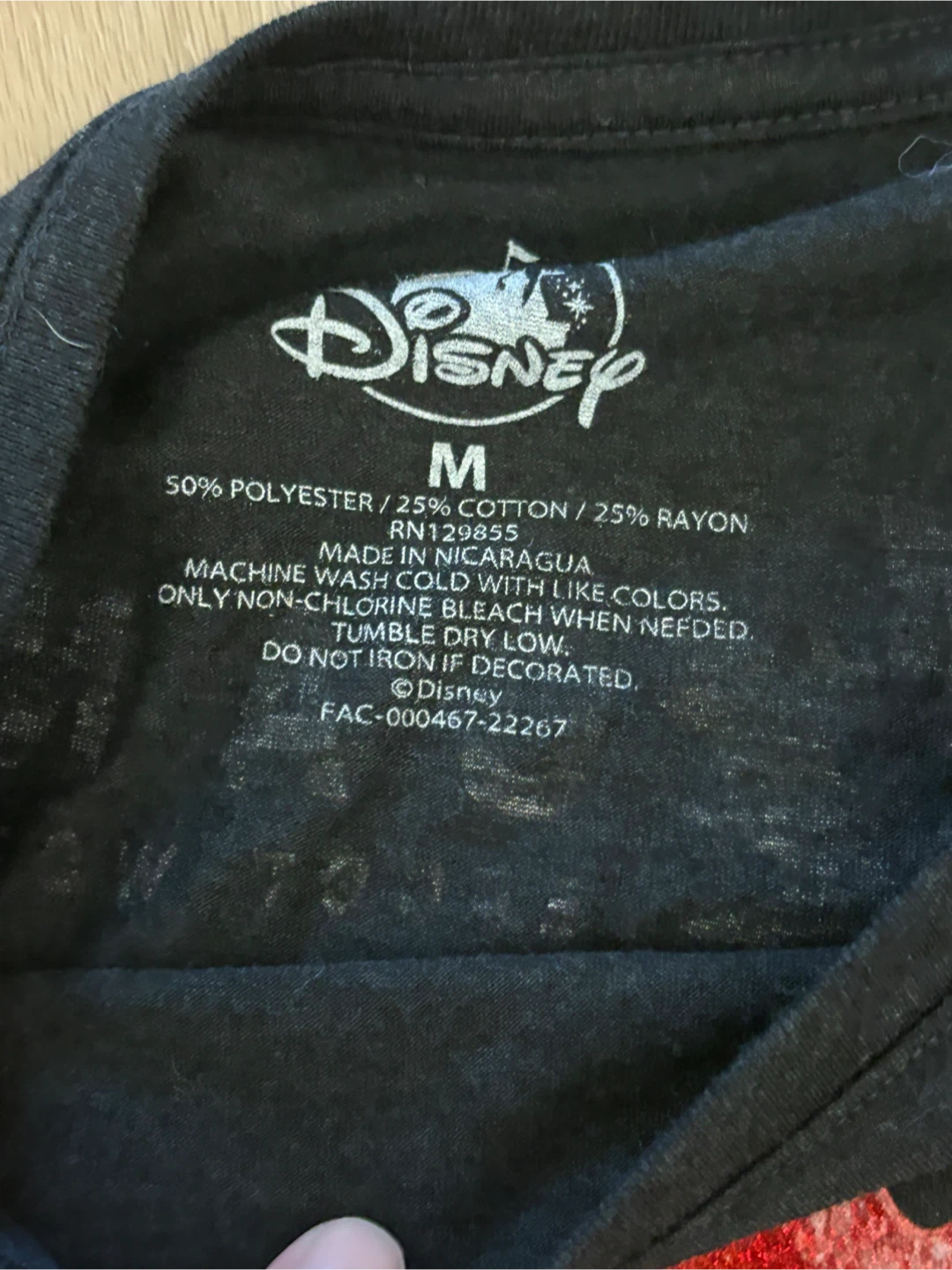 Medium Disney Canada Epcot World  tshirt Mickey Mouse - photo 4