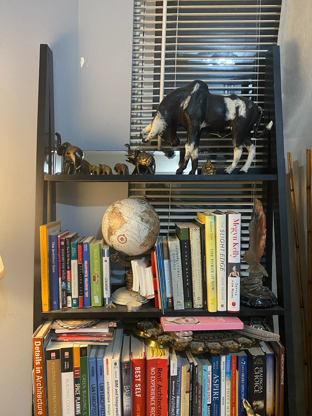 Ladder Bookshelf - photo 2