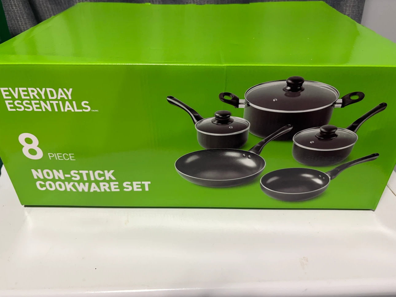 Everyday Essentials 8 Piece Non-Stick Cookware Set
