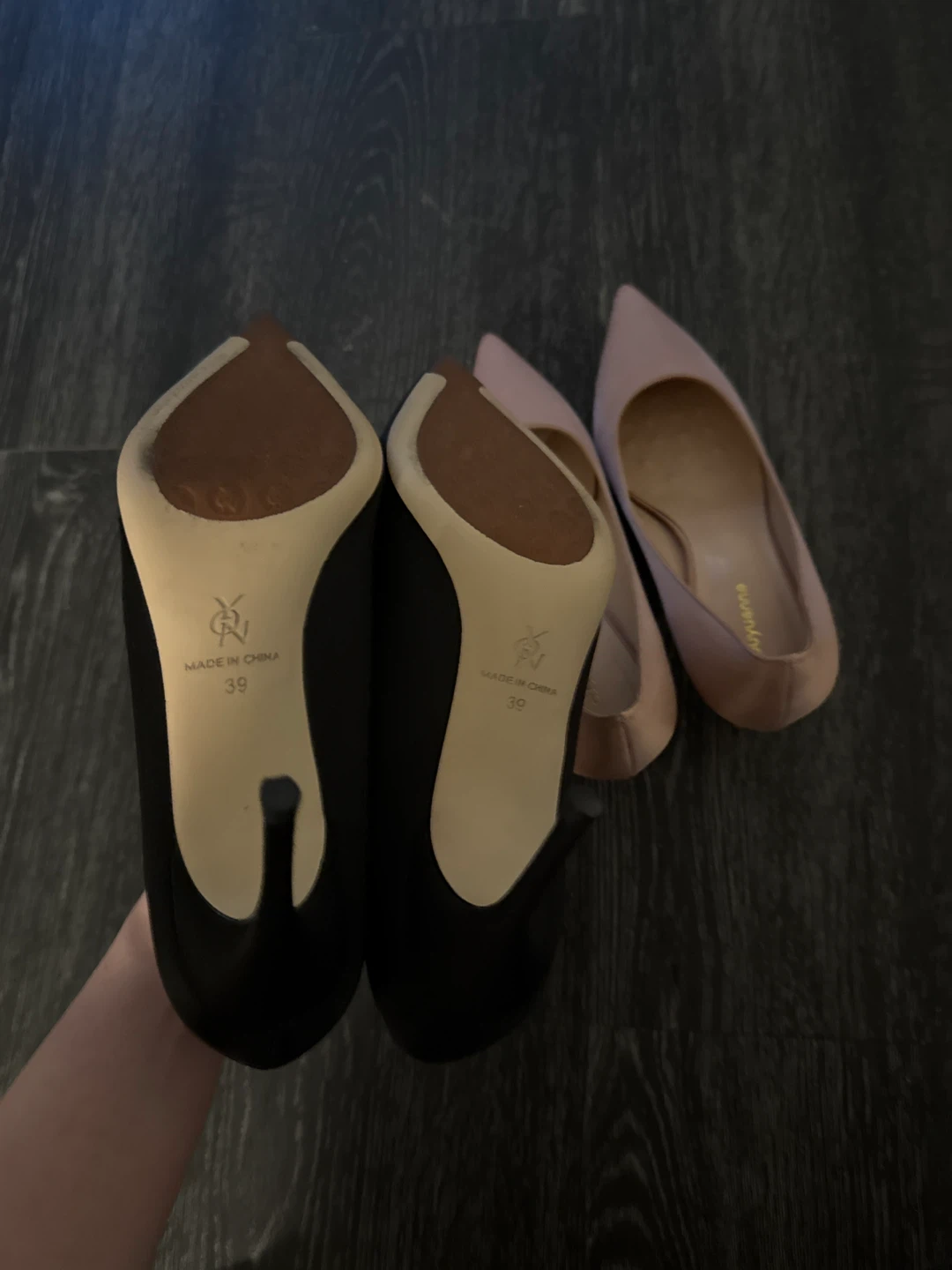 Onyx & Pearl Pointed Toe Pumps - photo 4