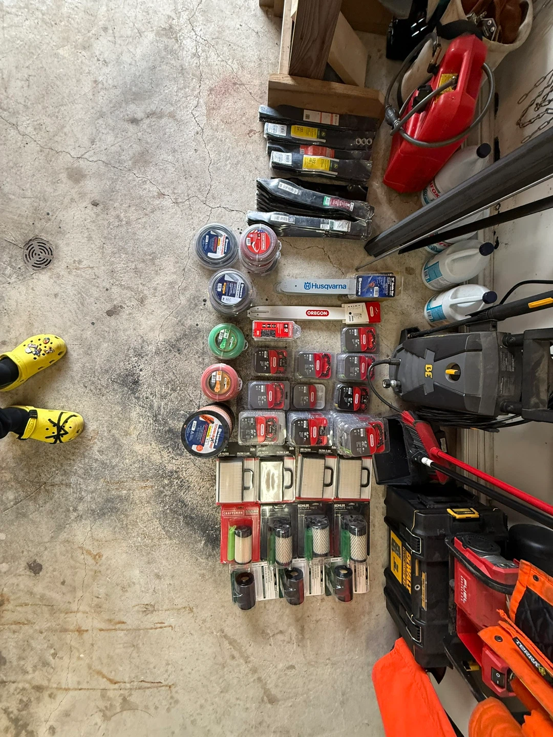 Oregon Chainsaw Chains and Air Filters